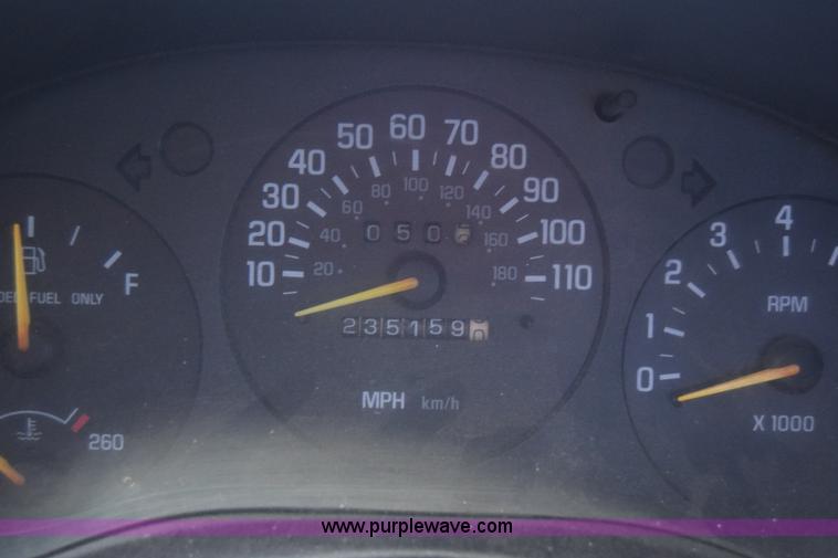 image for item L1050 1996 Chevrolet Monte Carlo