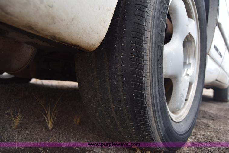 image for item L1050 1996 Chevrolet Monte Carlo