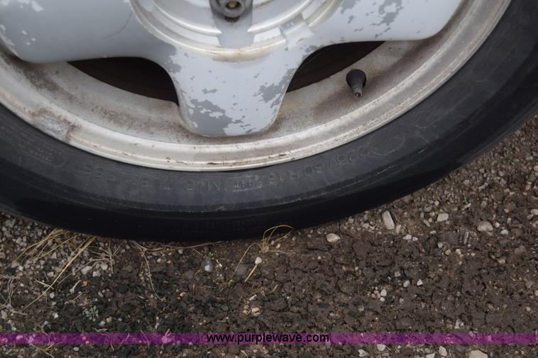 image for item L1050 1996 Chevrolet Monte Carlo