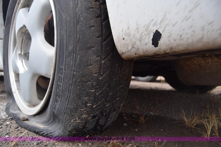 image for item L1050 1996 Chevrolet Monte Carlo