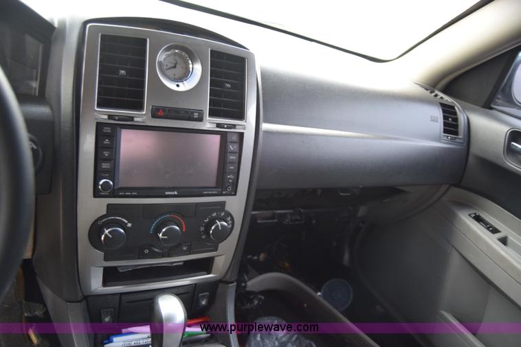 image for item L1197 2007 Chrysler 300 Touring