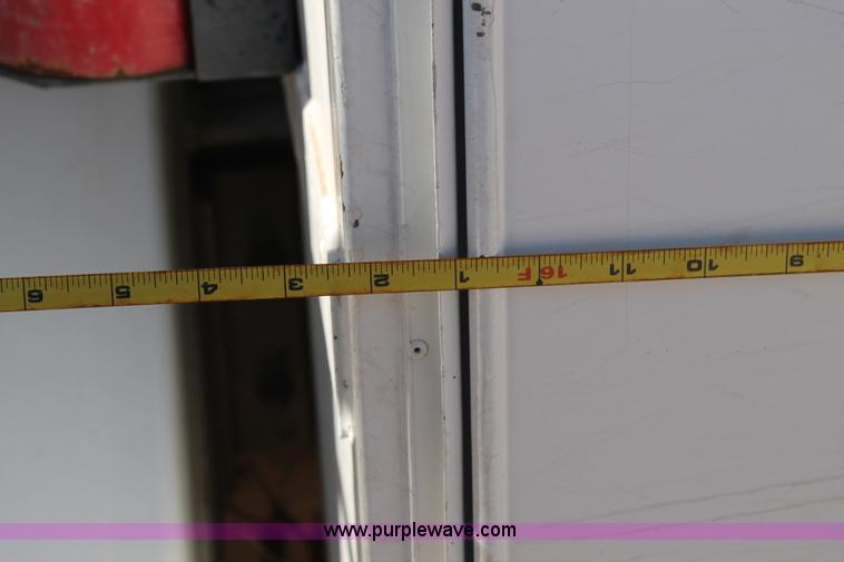 image for item J1320 2006 International 7300 bucket truck