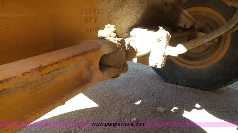 image for item J1333 2000 Case 586G forklift