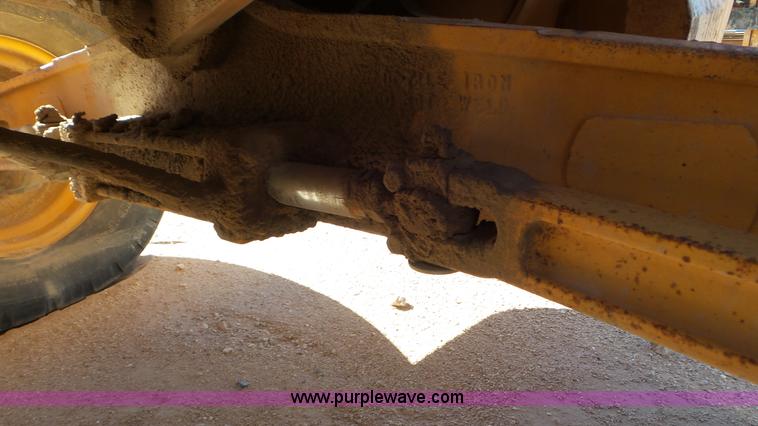 image for item J1333 2000 Case 586G forklift