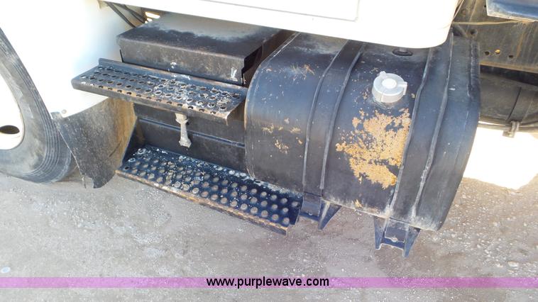 image for item J1335 1998 International 4700 flatbed truck