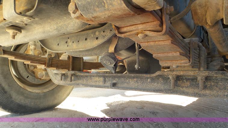 image for item J1335 1998 International 4700 flatbed truck