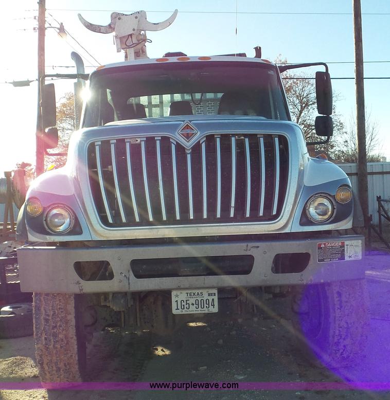 image for item J1336 2013 International WorkStar 7400 pressure digger truck