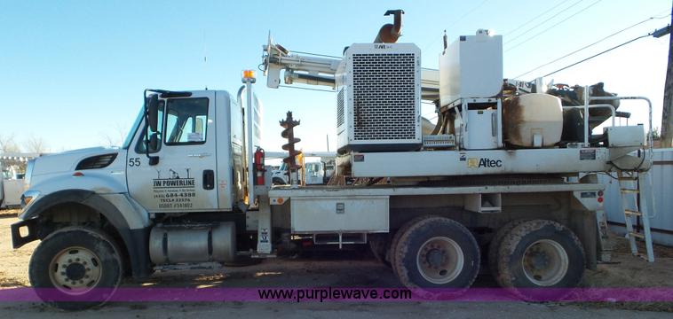 image for item J1336 2013 International WorkStar 7400 pressure digger truck