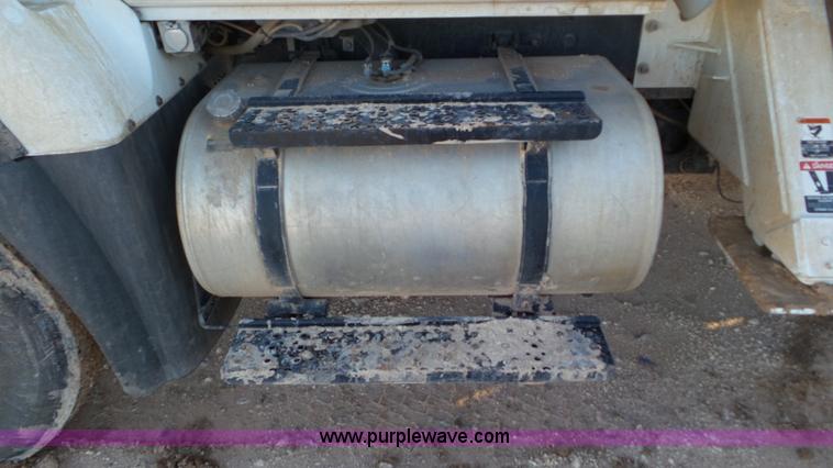 image for item J1336 2013 International WorkStar 7400 pressure digger truck