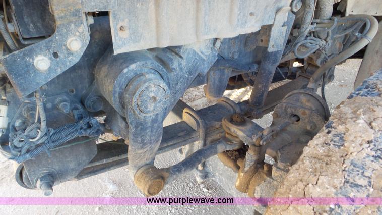 image for item J1336 2013 International WorkStar 7400 pressure digger truck