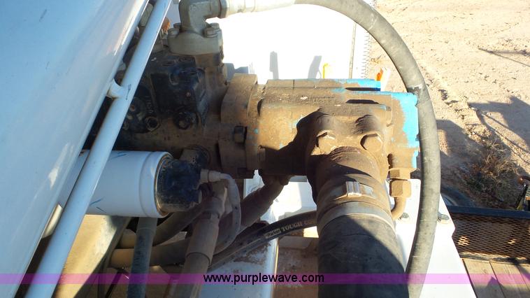 image for item J1336 2013 International WorkStar 7400 pressure digger truck