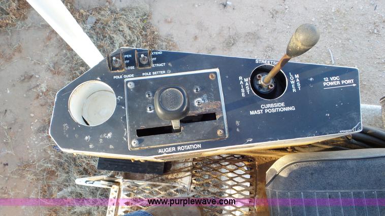 image for item J1336 2013 International WorkStar 7400 pressure digger truck