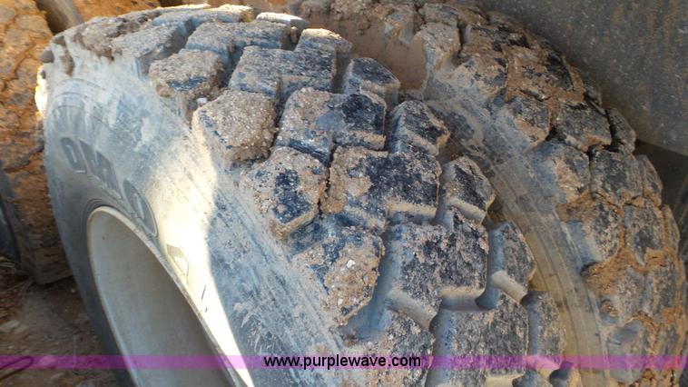 image for item J1336 2013 International WorkStar 7400 pressure digger truck