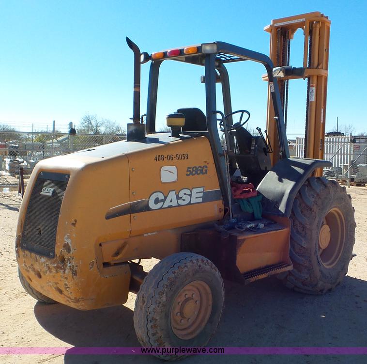 image for item J8404 2005 Case 586G forklift