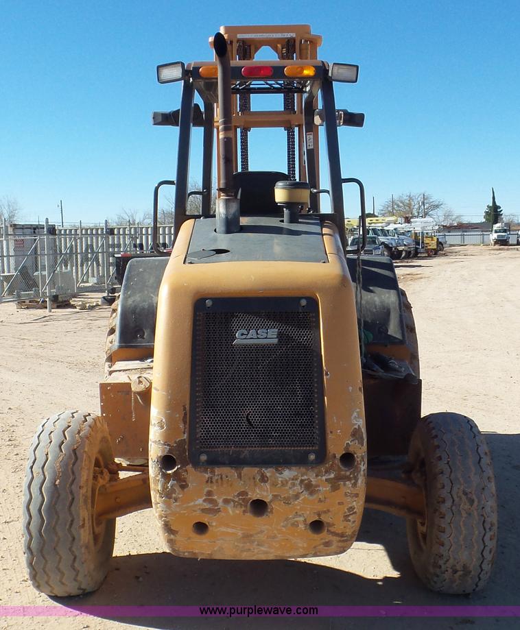 image for item J8404 2005 Case 586G forklift