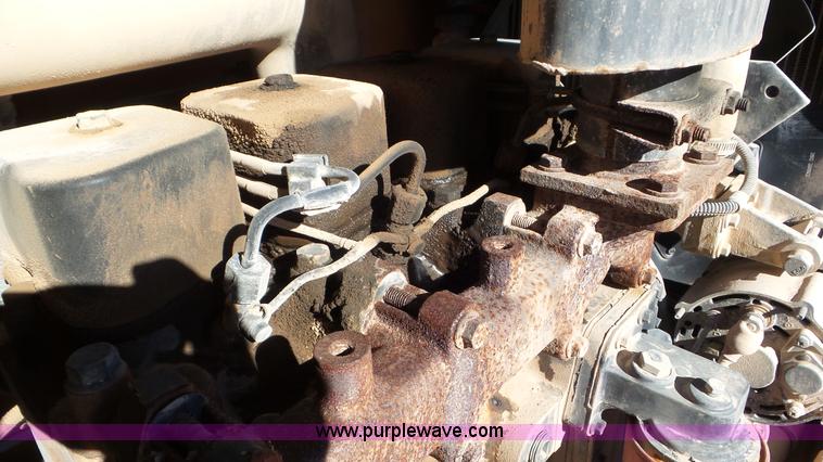 image for item J8404 2005 Case 586G forklift