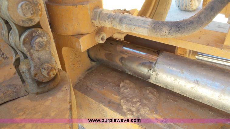 image for item J8404 2005 Case 586G forklift