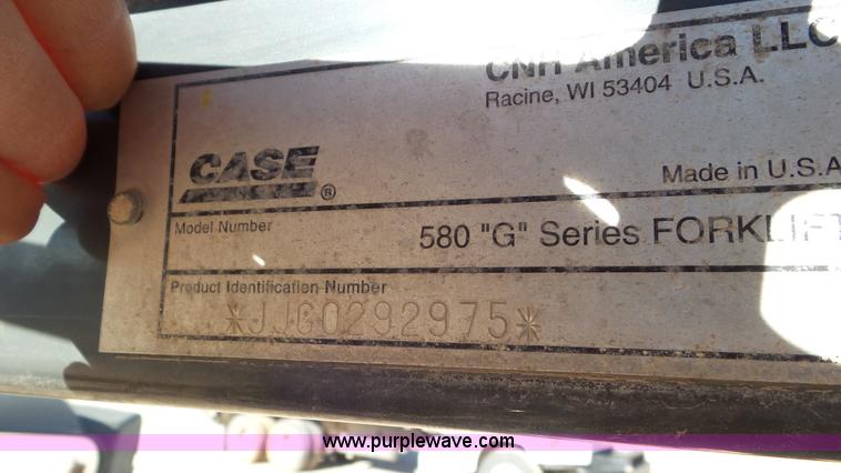 image for item J8404 2005 Case 586G forklift