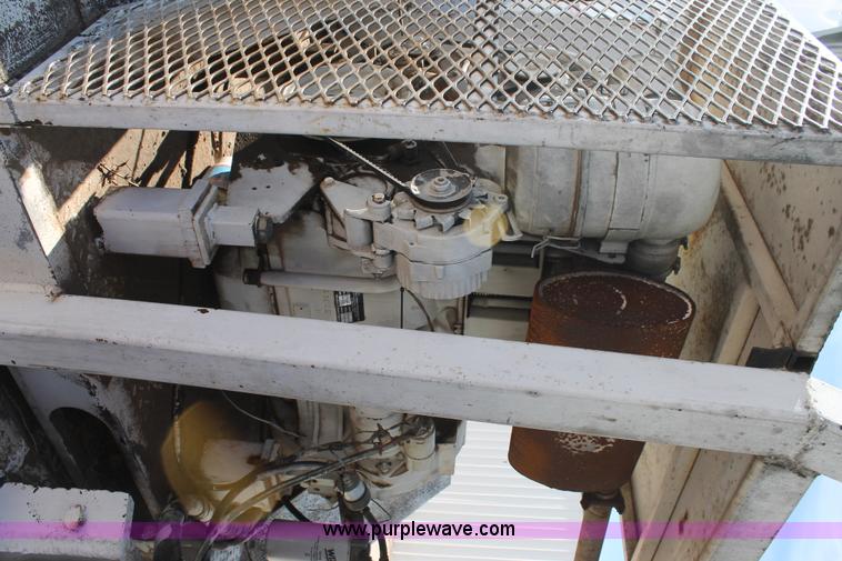 image for item L4462 Mudd Buggy digger derrick