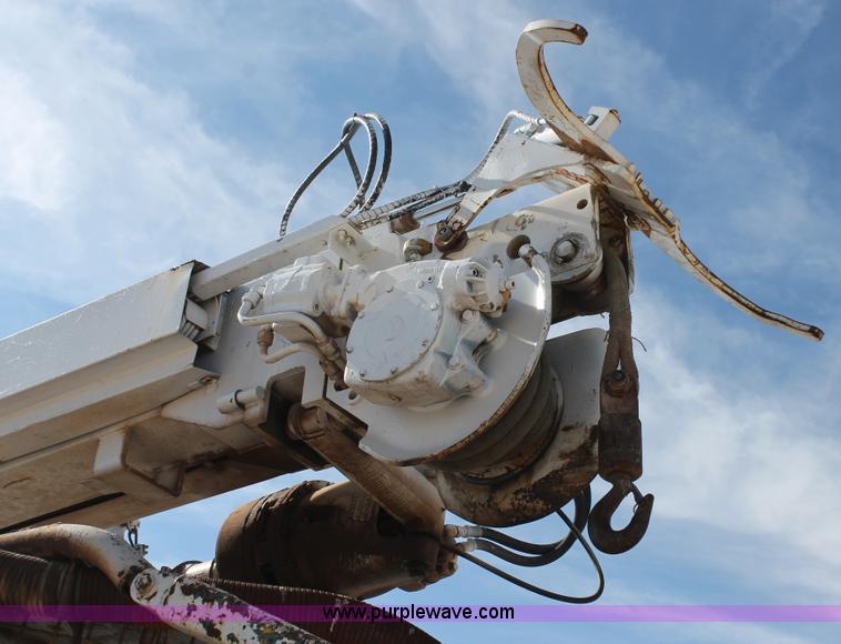 image for item L4462 Mudd Buggy digger derrick