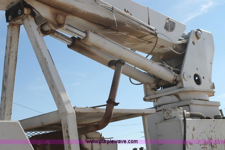 image for item L4462 Mudd Buggy digger derrick