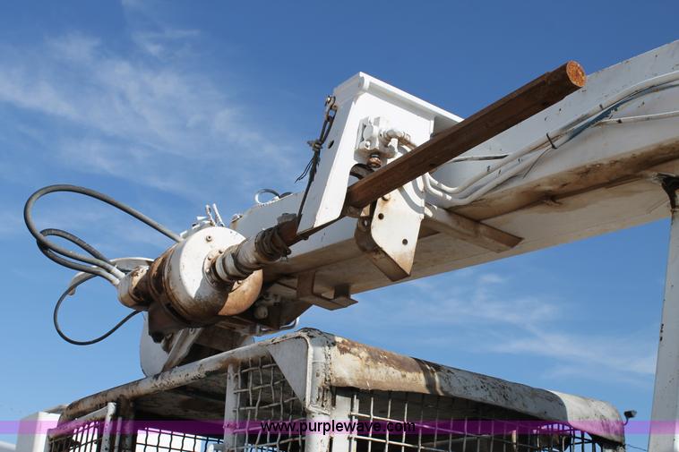 image for item L4462 Mudd Buggy digger derrick