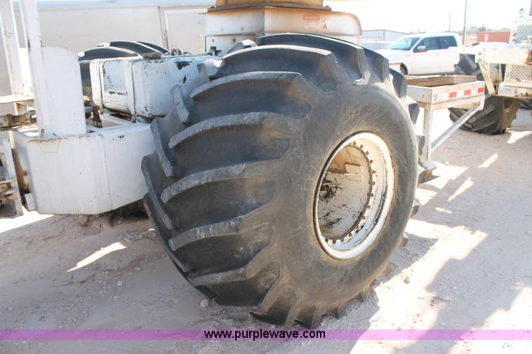 image for item L4463 Mudd Buggy 5F1-48PB1 boom lift