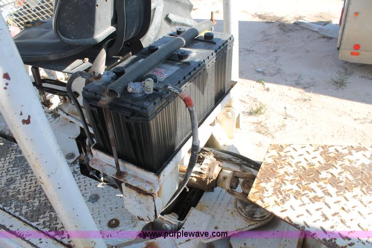 image for item L4463 Mudd Buggy 5F1-48PB1 boom lift