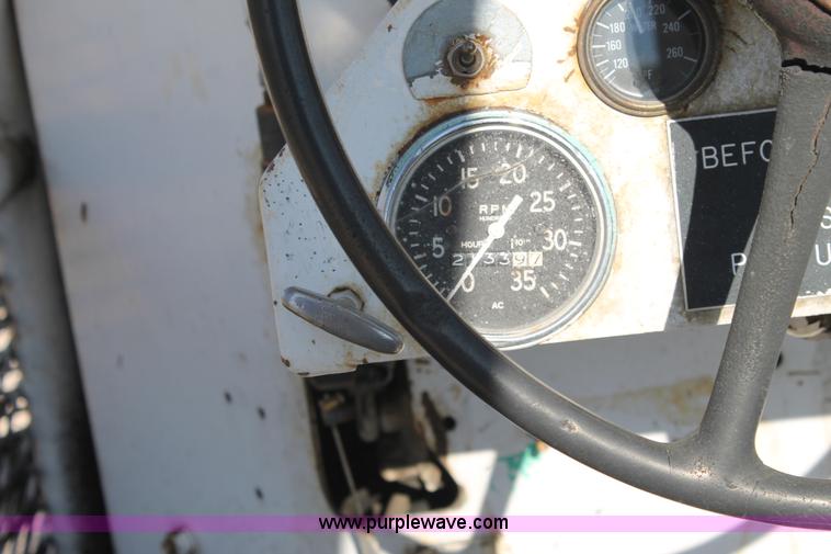 image for item L4463 Mudd Buggy 5F1-48PB1 boom lift