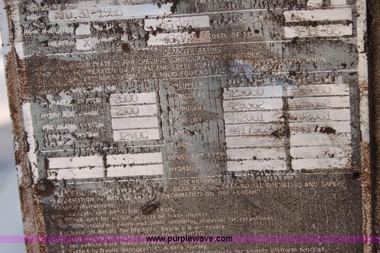 image for item L4466 2005 Ford F750 Super Duty bucket truck