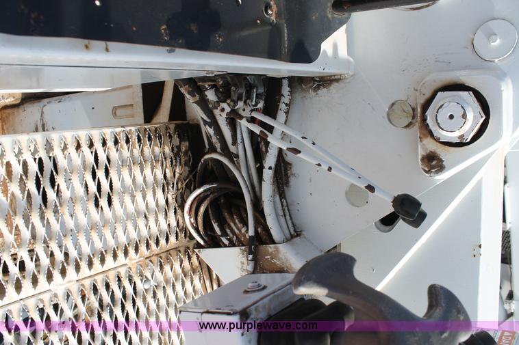 image for item L4466 2005 Ford F750 Super Duty bucket truck