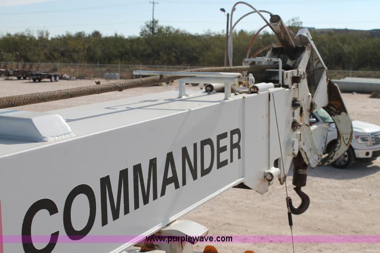 image for item L4466 2005 Ford F750 Super Duty bucket truck