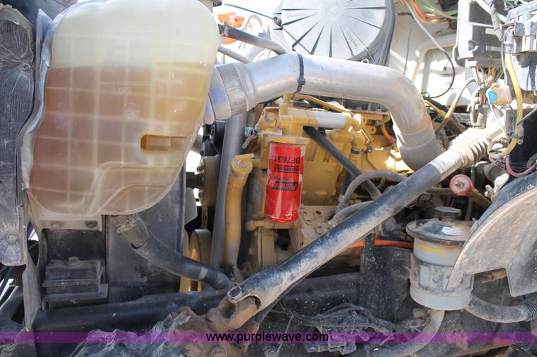 image for item L4466 2005 Ford F750 Super Duty bucket truck