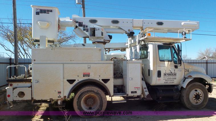 image for item L4479 2007 International 4300 bucket truck