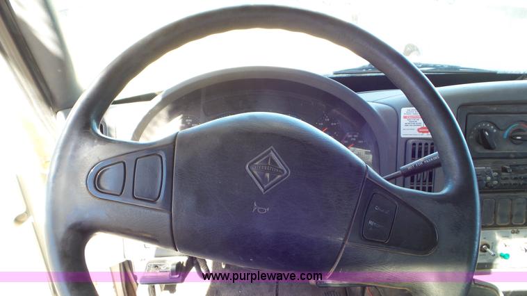 image for item L4479 2007 International 4300 bucket truck