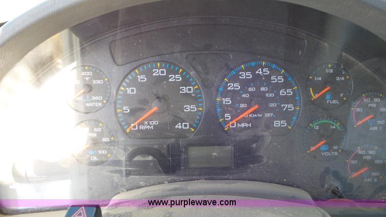 image for item L4479 2007 International 4300 bucket truck