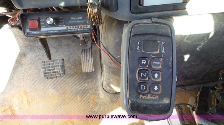 image for item L4479 2007 International 4300 bucket truck