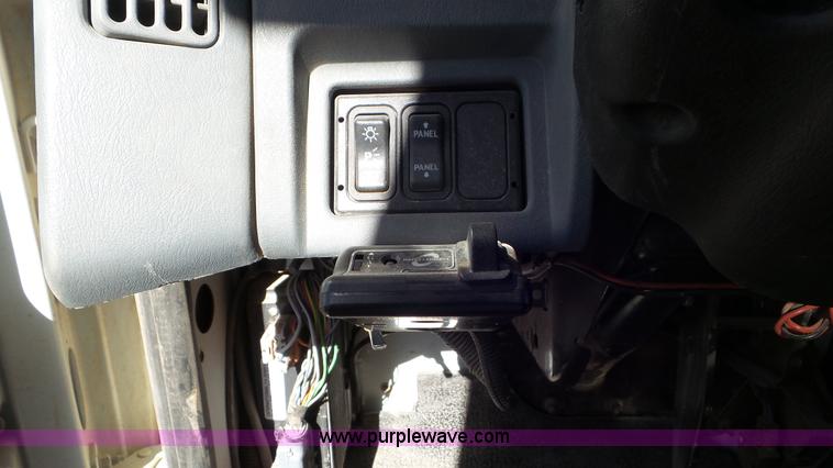 image for item L4479 2007 International 4300 bucket truck