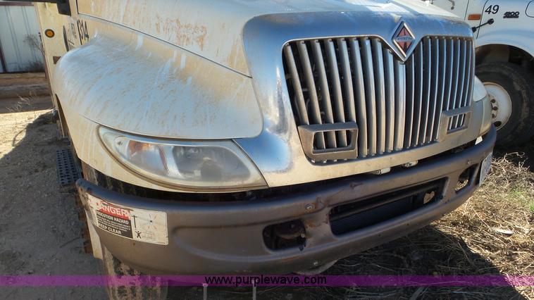 image for item L4479 2007 International 4300 bucket truck