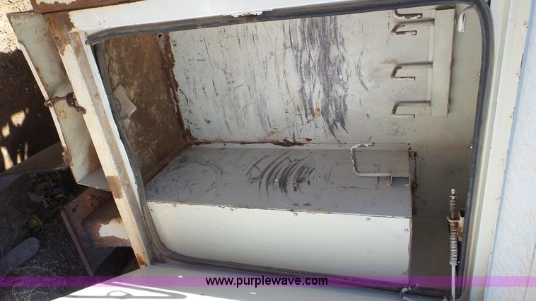 image for item L4479 2007 International 4300 bucket truck