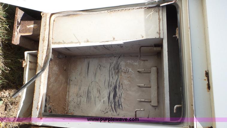 image for item L4479 2007 International 4300 bucket truck