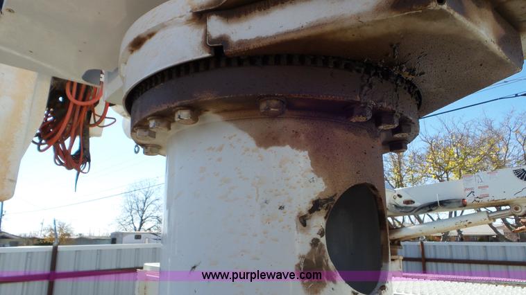 image for item L4479 2007 International 4300 bucket truck