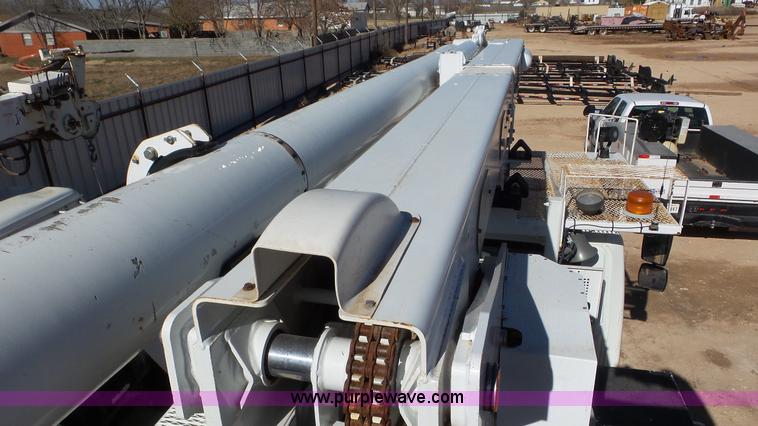 image for item L4479 2007 International 4300 bucket truck