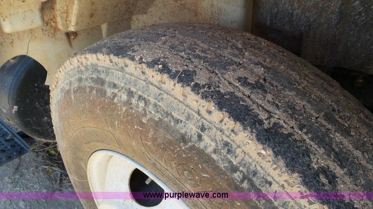 image for item L4479 2007 International 4300 bucket truck