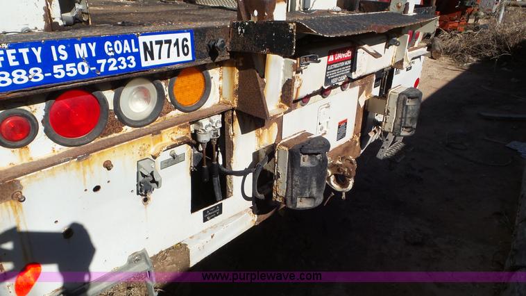 image for item L4479 2007 International 4300 bucket truck