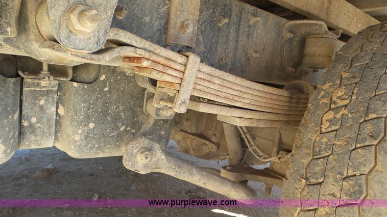 image for item L4483 2007 Chevrolet C4500 flatbed truck