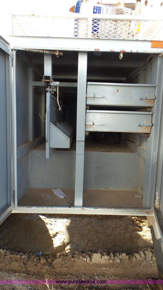 image for item L4485 1998 International 4900 digger derrick truck