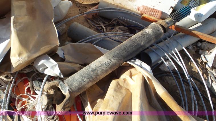 image for item L4485 1998 International 4900 digger derrick truck