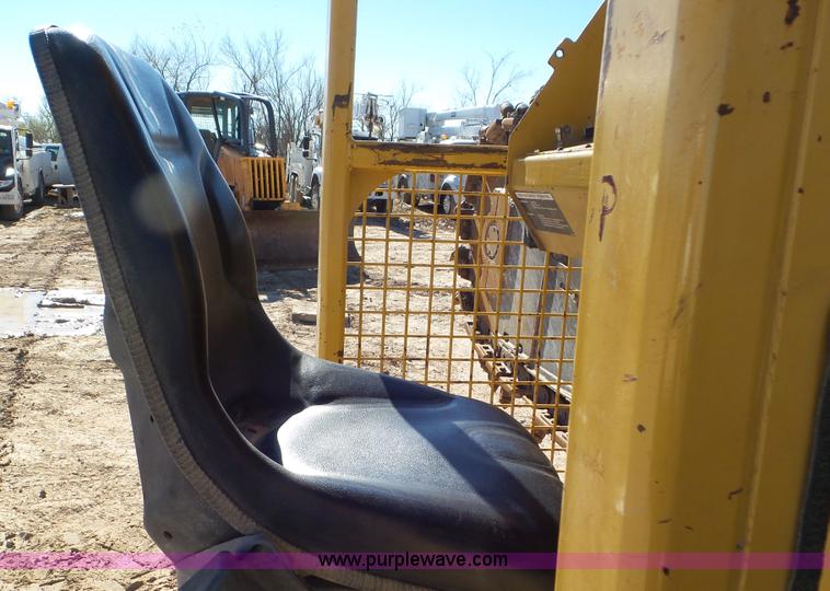 image for item L4490 1999 Vermeer T555 trencher