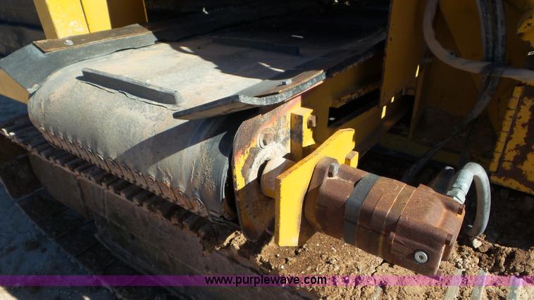 image for item L4490 1999 Vermeer T555 trencher